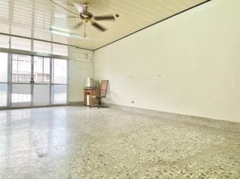 ８米路★地３１坪透店 -  物件封面