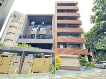 碧湖旁屋齡新綠景電梯三房 -  物件封面